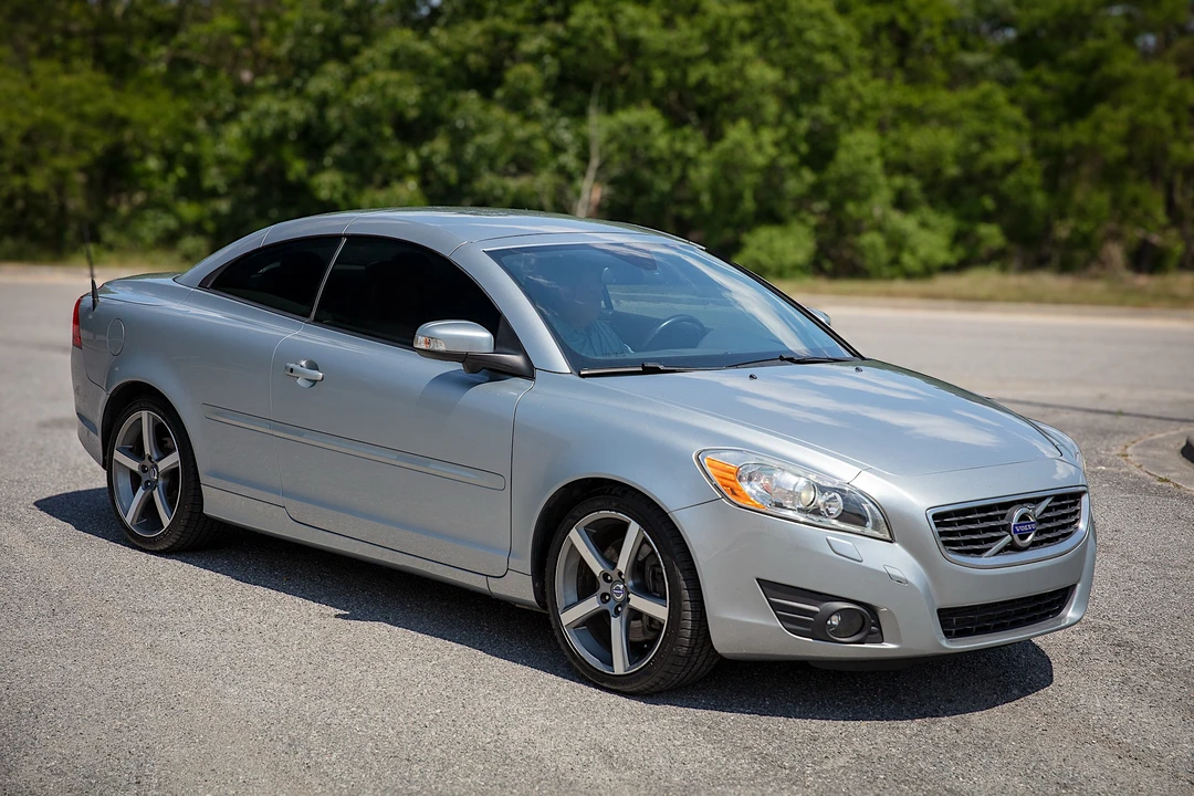 2012 Volvo C70 2nd Gen - Image 3 of 31