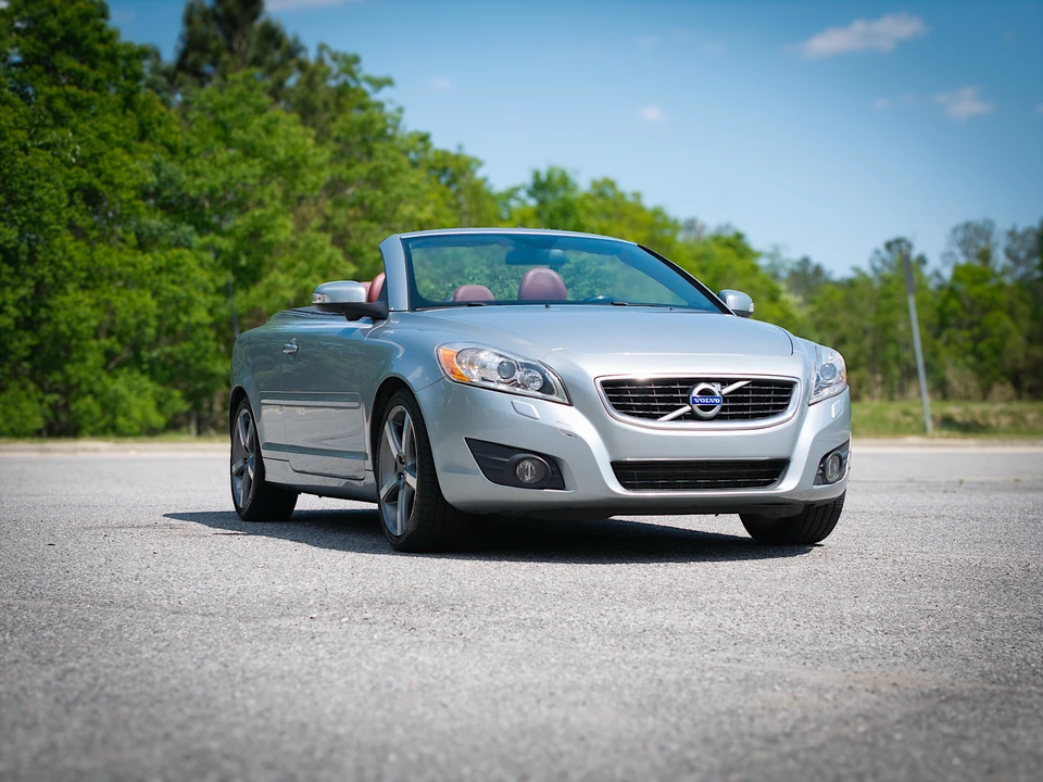 2012 Volvo C70 2nd Gen - Image 5 of 31
