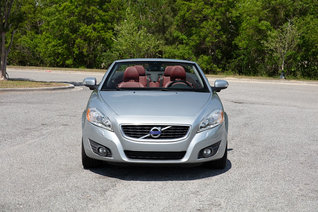 2012 Volvo C70 2nd Gen - Image 21 of 31