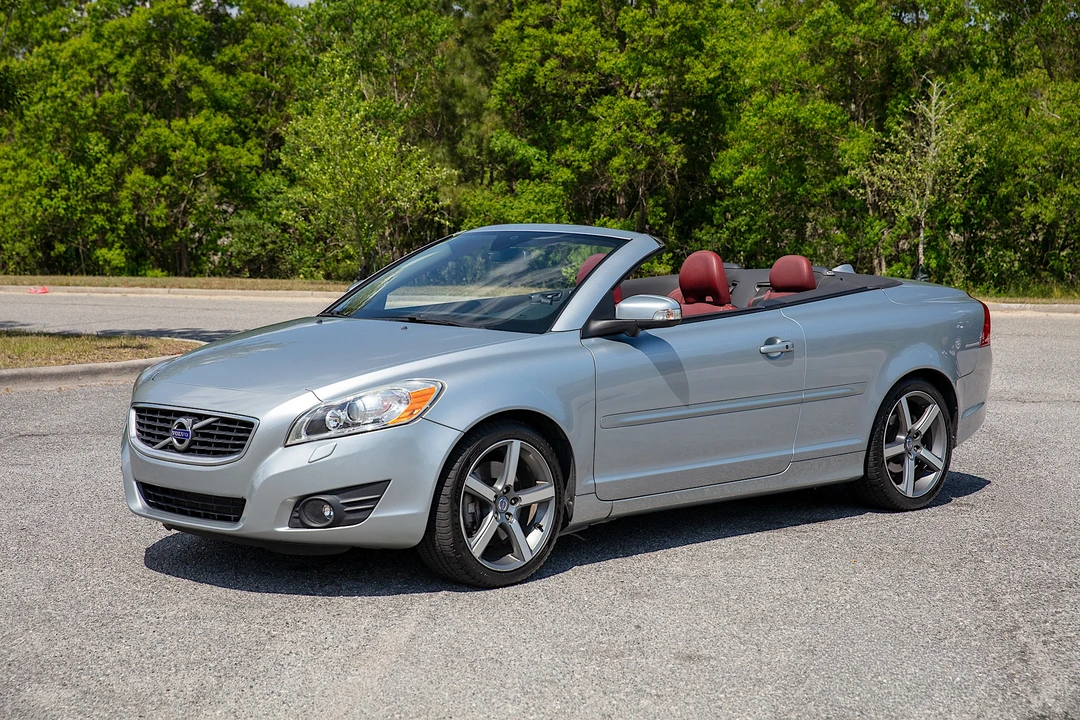 2012 Volvo C70 2nd Gen - Image 11 of 31