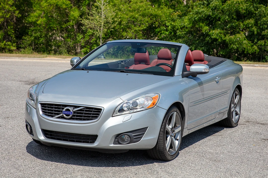 2012 Volvo C70 2nd Gen - Image 19 of 31