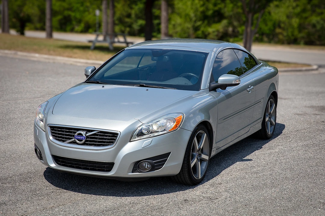 2012 Volvo C70 2nd Gen - Image 10 of 31