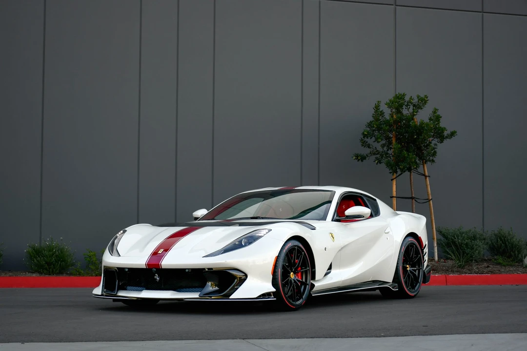 2022 Ferrari 812 Competizione - Image 5 of 31