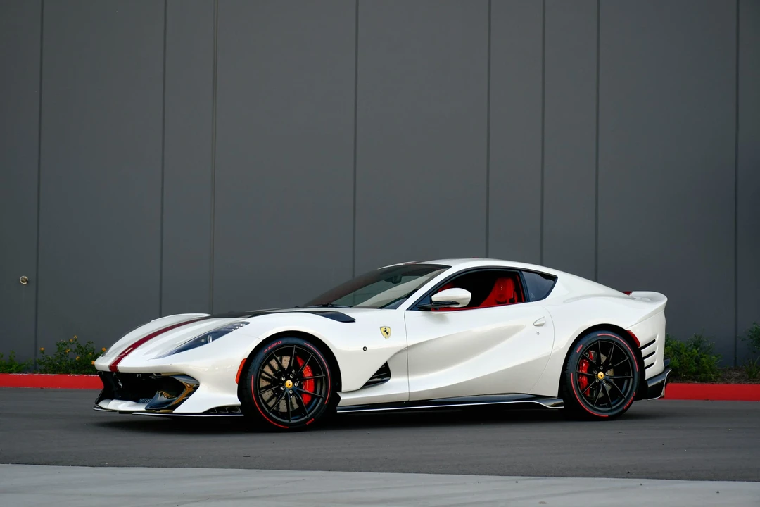 2022 Ferrari 812 Competizione - Image 3 of 31