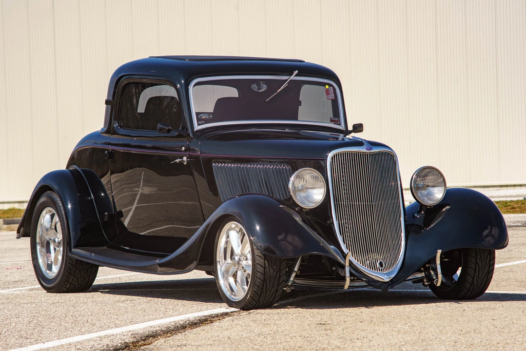 1933 Ford Model 18 & 40 - Image 3 of 31
