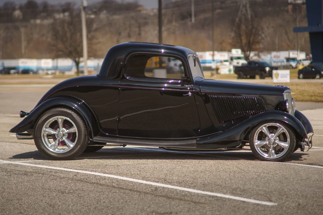 1933 Ford Model 18 & 40 - Image 6 of 31