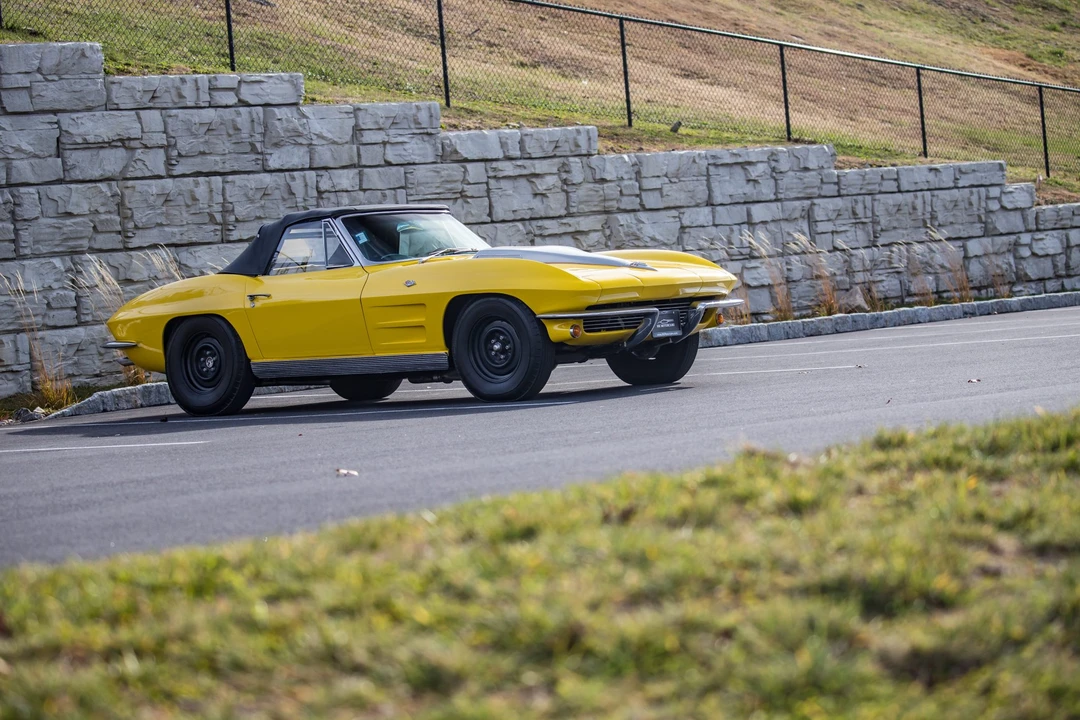 1963 Chevrolet Corvette C2 - Image 24 of 31