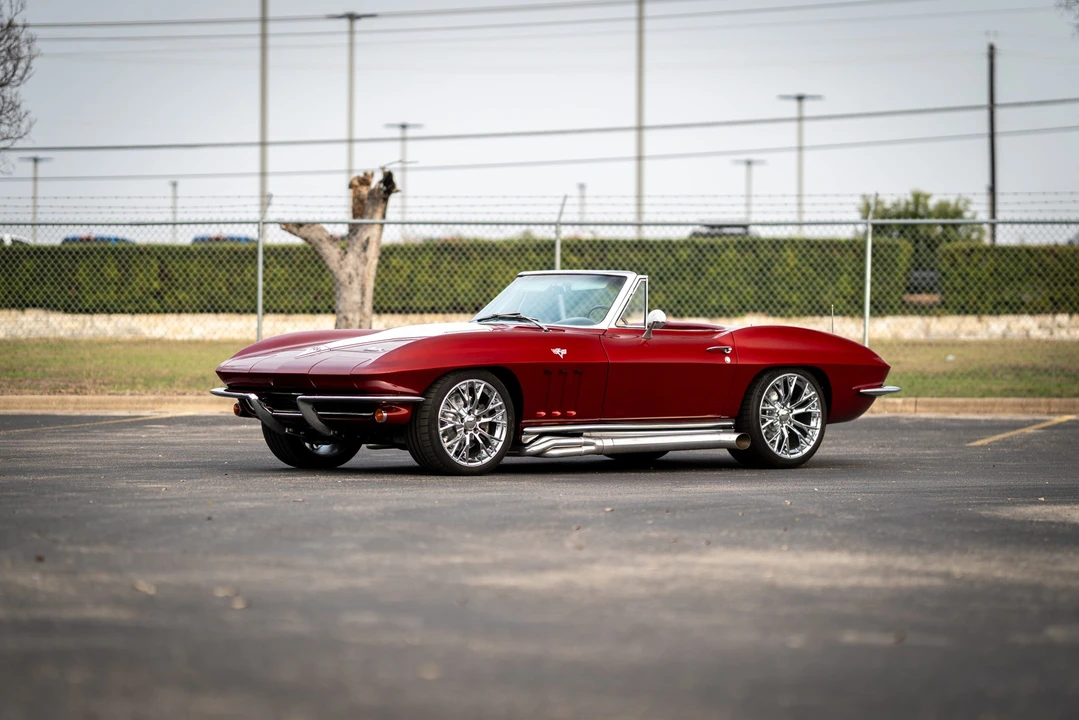 1965 Chevrolet Corvette C2 - Image 10 of 31