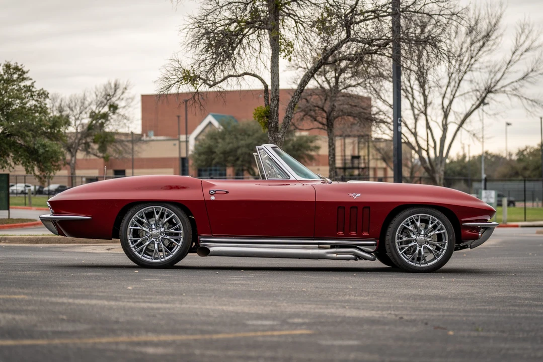 1965 Chevrolet Corvette C2 - Image 16 of 31