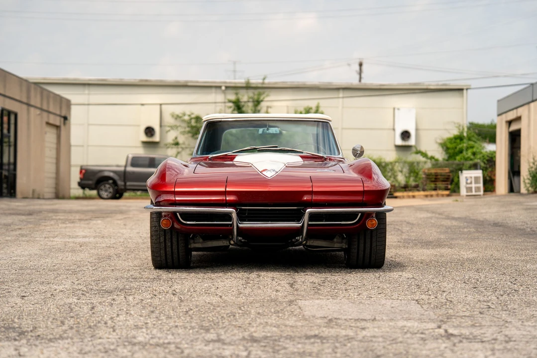 1965 Chevrolet Corvette C2 - Image 3 of 31