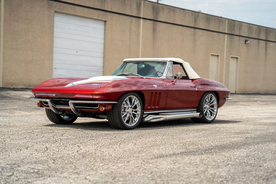 1965 Chevrolet Corvette C2 - Image 2 of 31