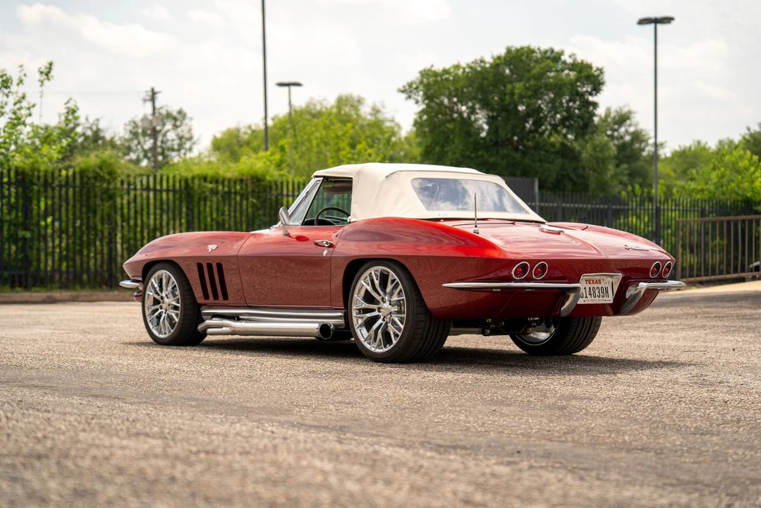 1965 Chevrolet Corvette C2 - Image 8 of 31