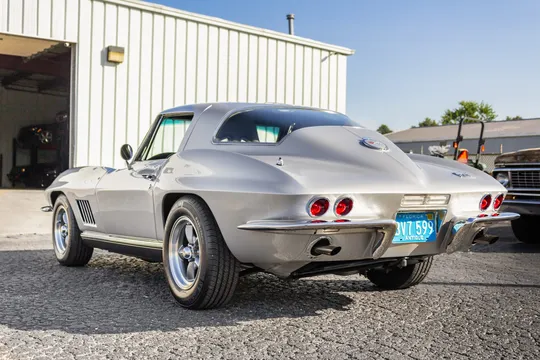 1966 Chevrolet Corvette C2 - Image 4 of 31