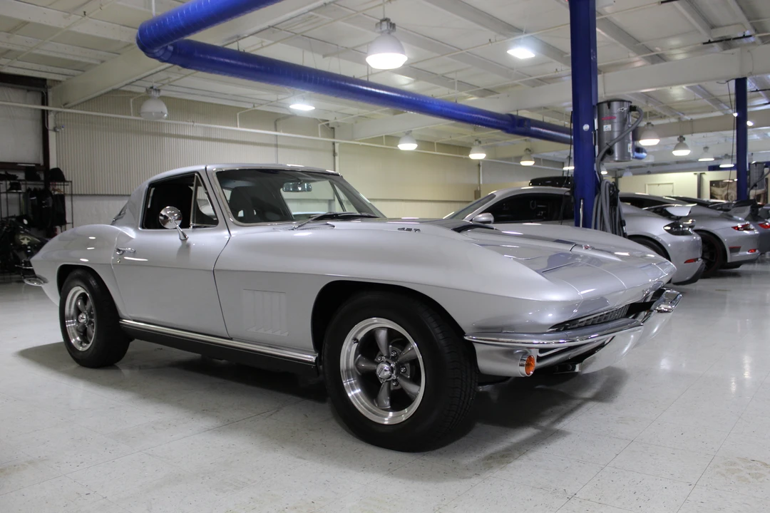 1966 Chevrolet Corvette C2 - Image 16 of 31