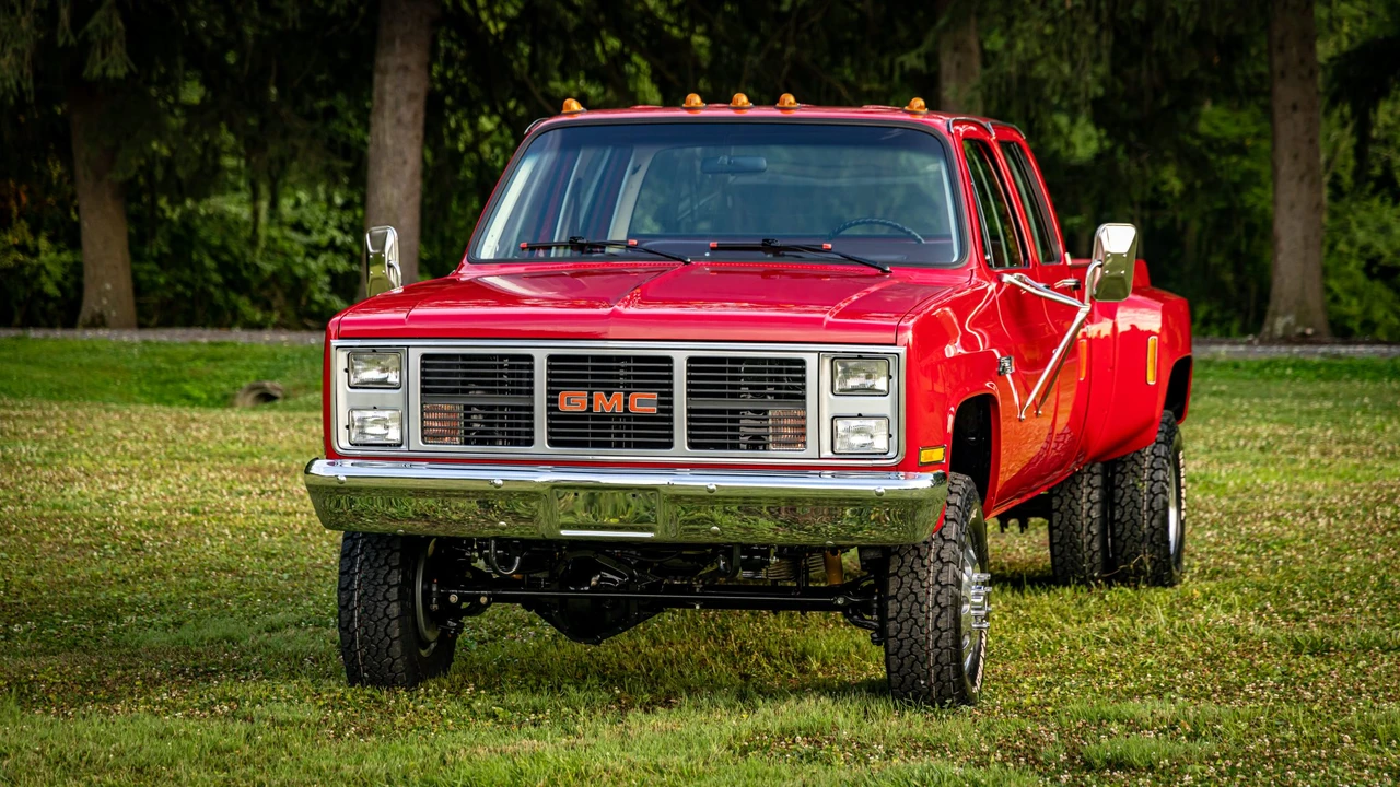 1985 GMC C/K 3rd Gen - Image 3 of 31