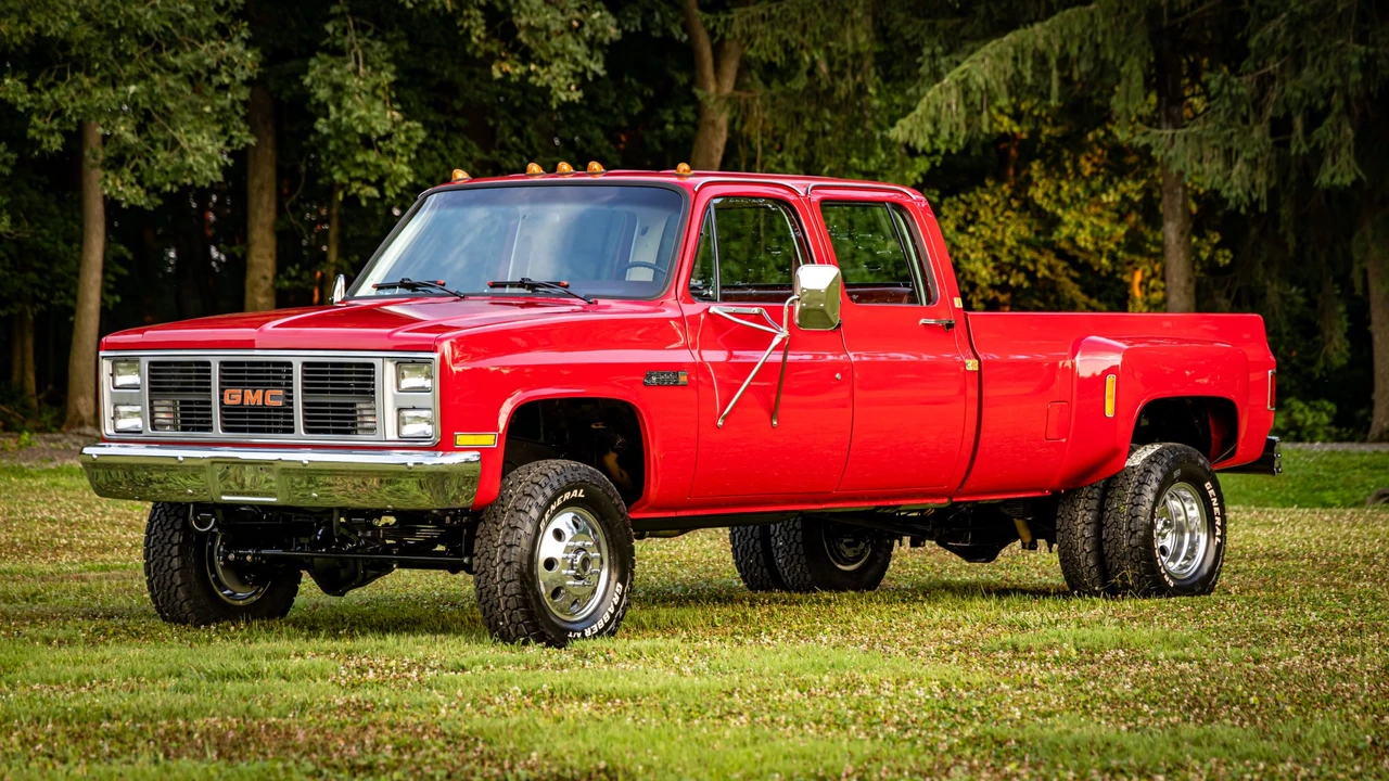 1985 GMC C/K 3rd Gen - Image 11 of 31