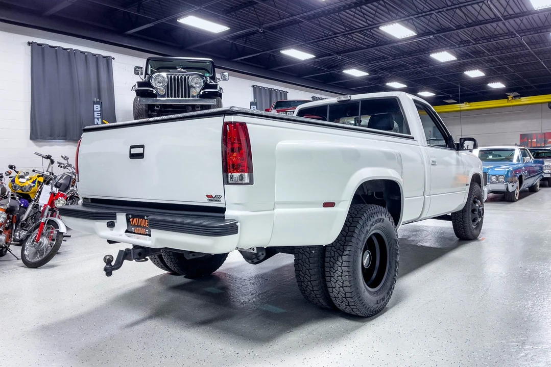1989 GMC Sierra 1st Gen - Image 6 of 31