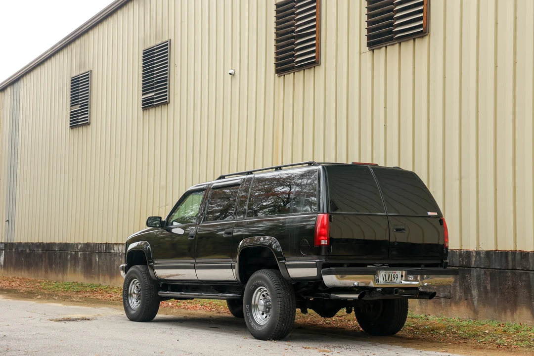 1995 Chevrolet Suburban 8th Gen - Image 15 of 31