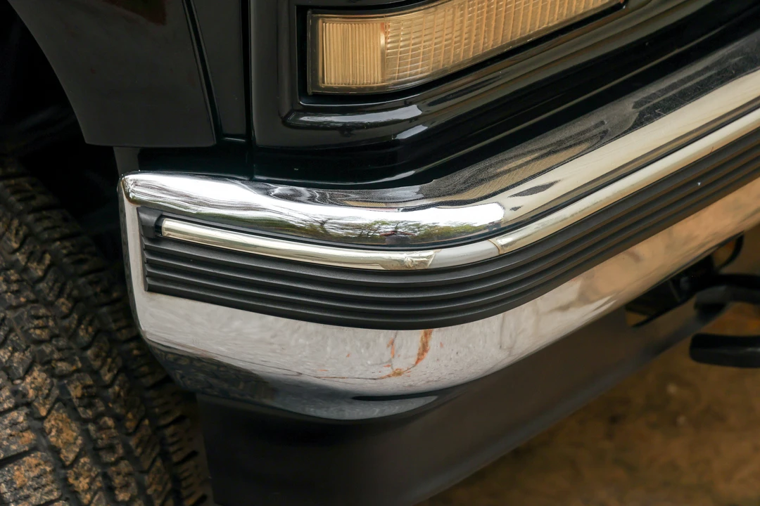 1995 Chevrolet Suburban 8th Gen - Image 24 of 31
