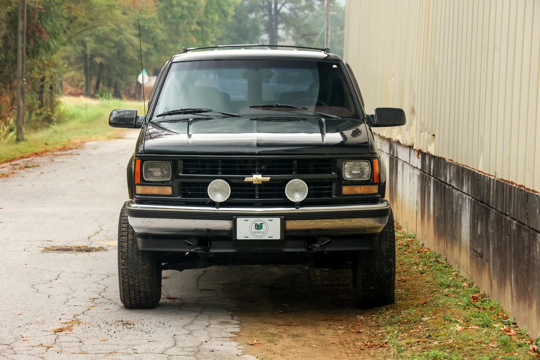 1995 Chevrolet Suburban 8th Gen - Image 7 of 31