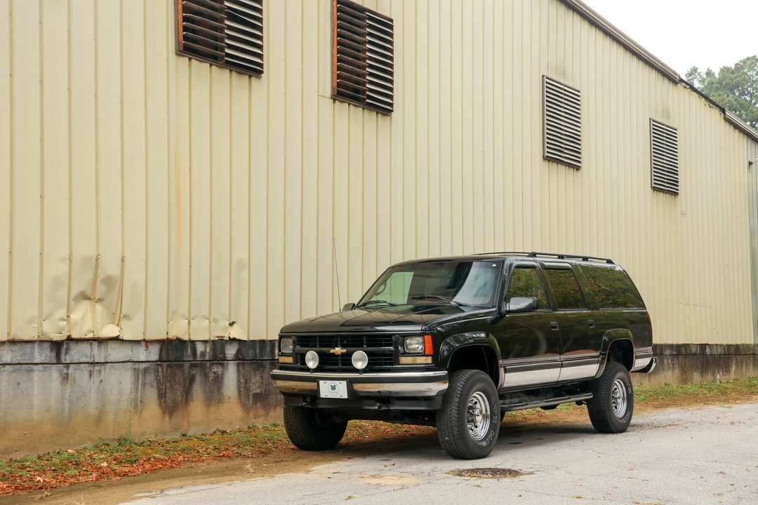 1995 Chevrolet Suburban 8th Gen - Image 11 of 31