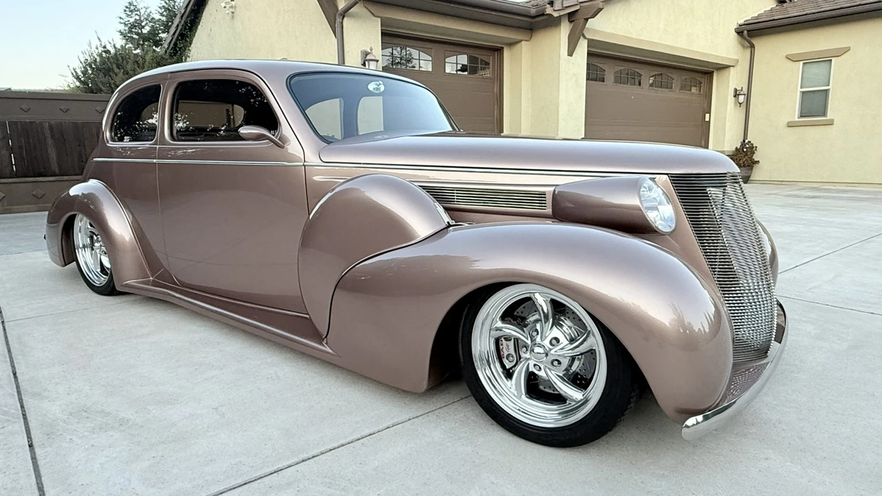 1937 Oldsmobile - Image 21 of 31