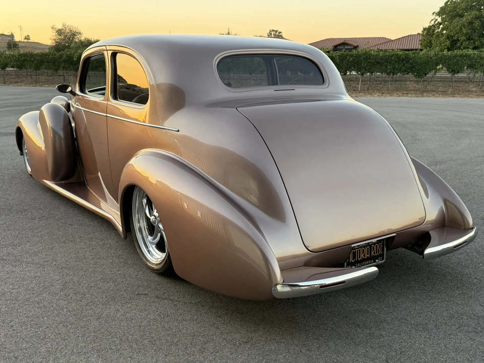 1937 Oldsmobile - Image 7 of 31