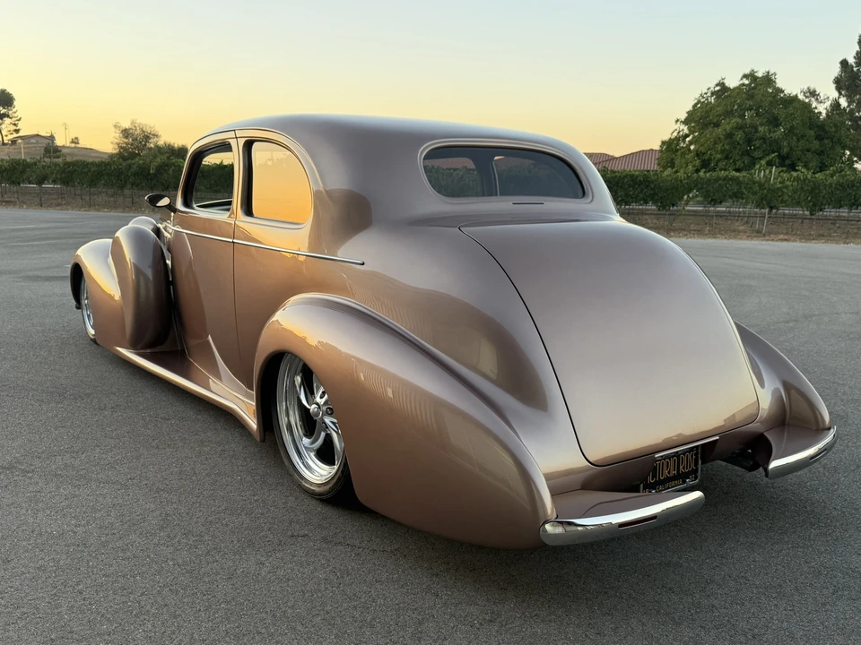 1937 Oldsmobile - Image 9 of 31