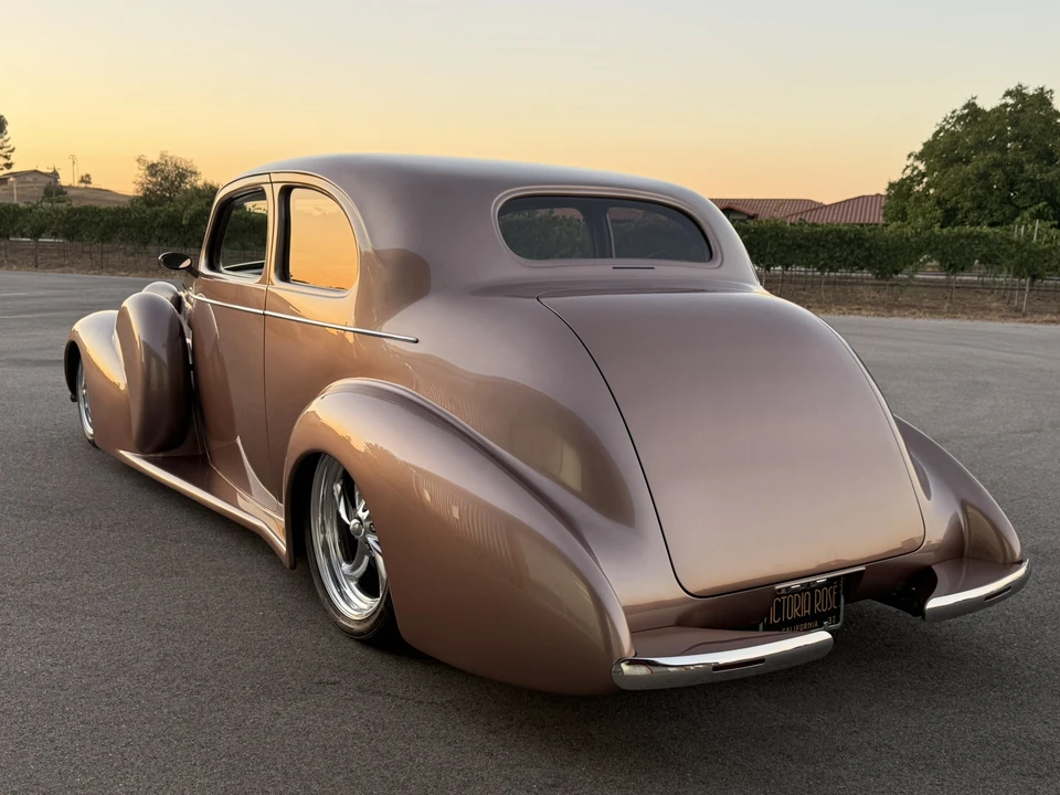 1937 Oldsmobile - Image 8 of 31