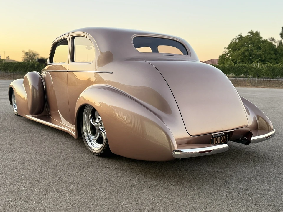 1937 Oldsmobile - Image 5 of 31