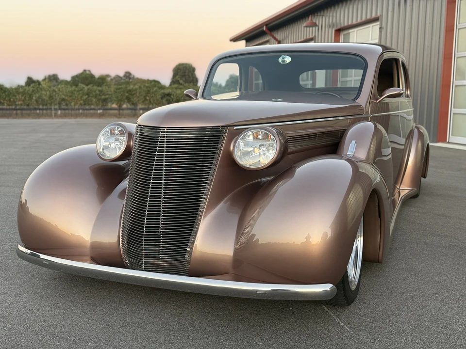 1937 Oldsmobile - Image 3 of 31