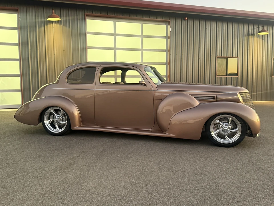 1937 Oldsmobile - Image 16 of 31