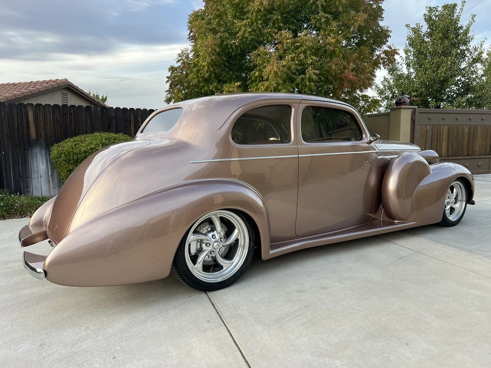 1937 Oldsmobile - Image 12 of 31