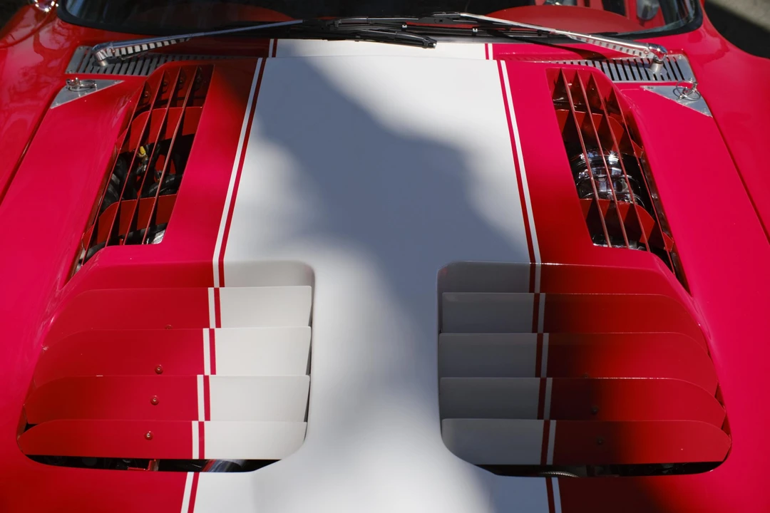 Chevrolet Corvette C2 - Image 16 of 31