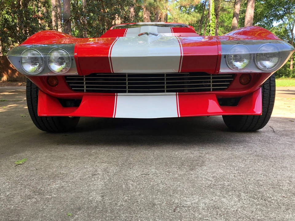 Chevrolet Corvette C2 - Image 14 of 31