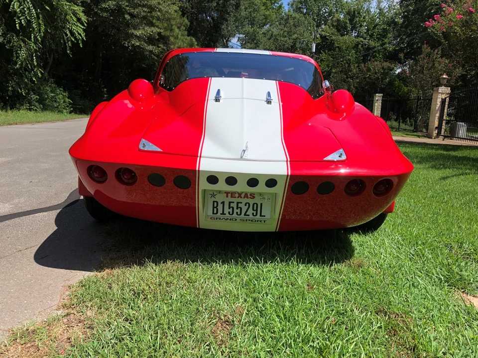 Chevrolet Corvette C2 - Image 7 of 31