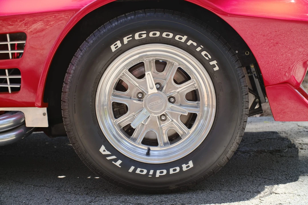 Chevrolet Corvette C2 - Image 29 of 31