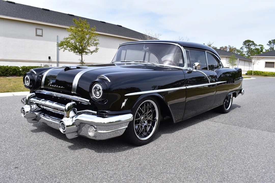1956 Pontiac Chieftain - Image 8 of 31