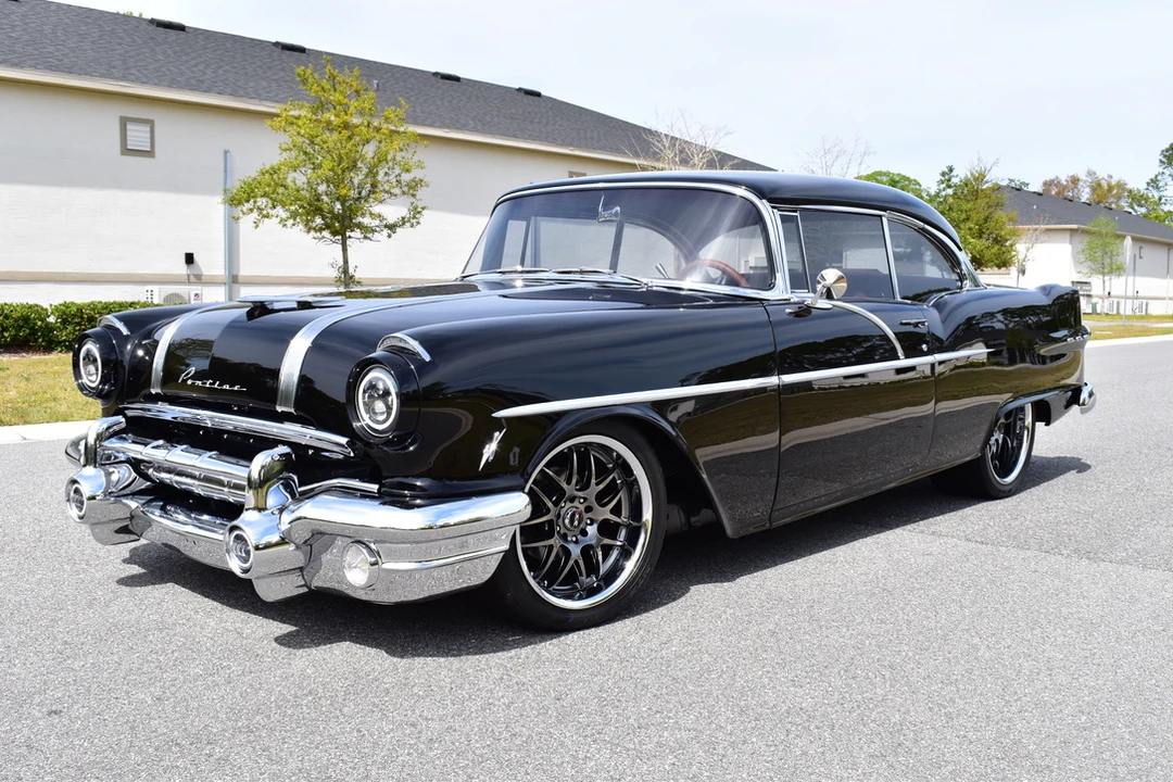 1956 Pontiac Chieftain - Image 6 of 31