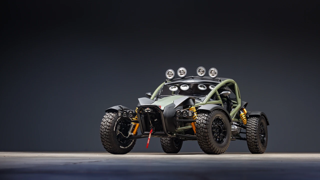 2017 Ariel - Image 2 of 31