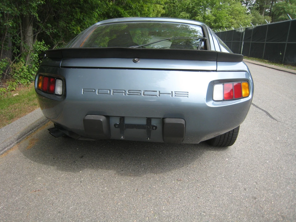 1983 Porsche 928 S - Image 11 of 31