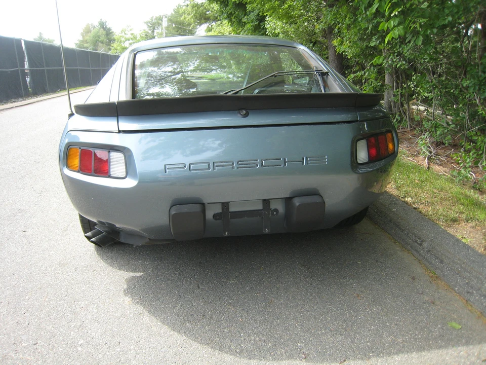 1983 Porsche 928 S - Image 10 of 31