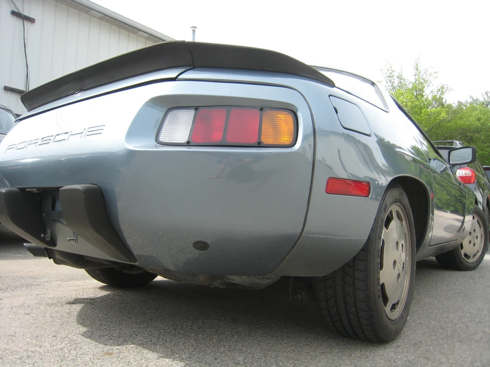 1983 Porsche 928 S - Image 18 of 31