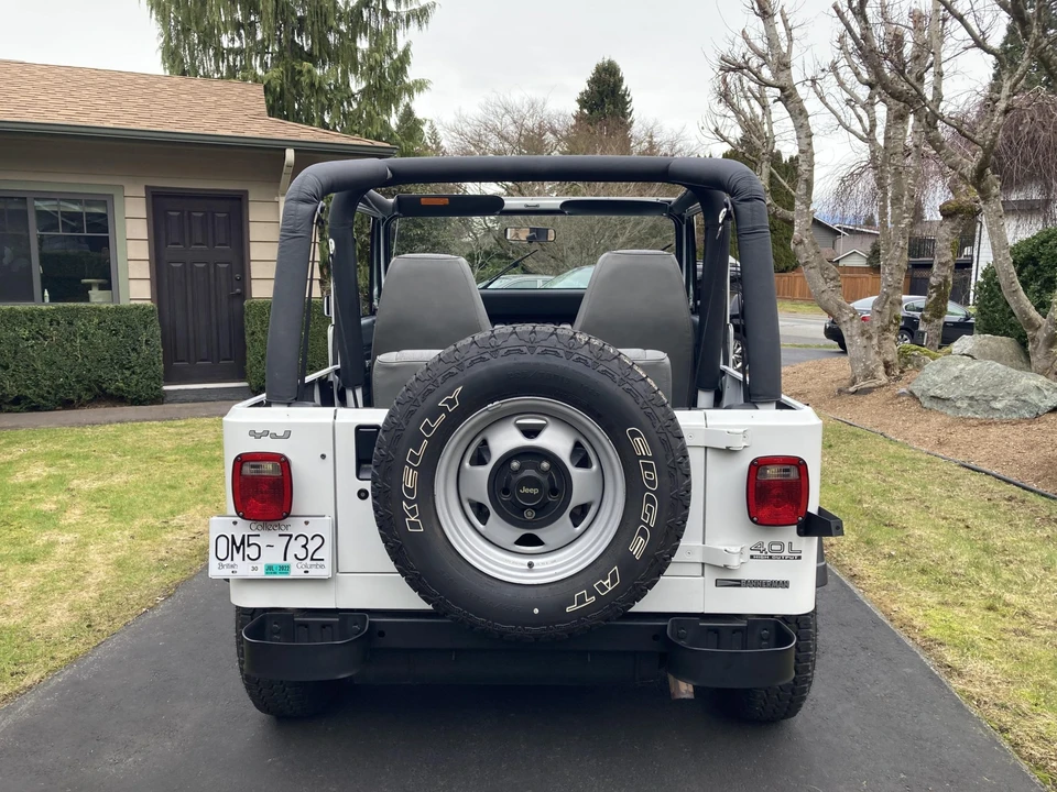 1992 Jeep YJ Wrangler - Image 13 of 31