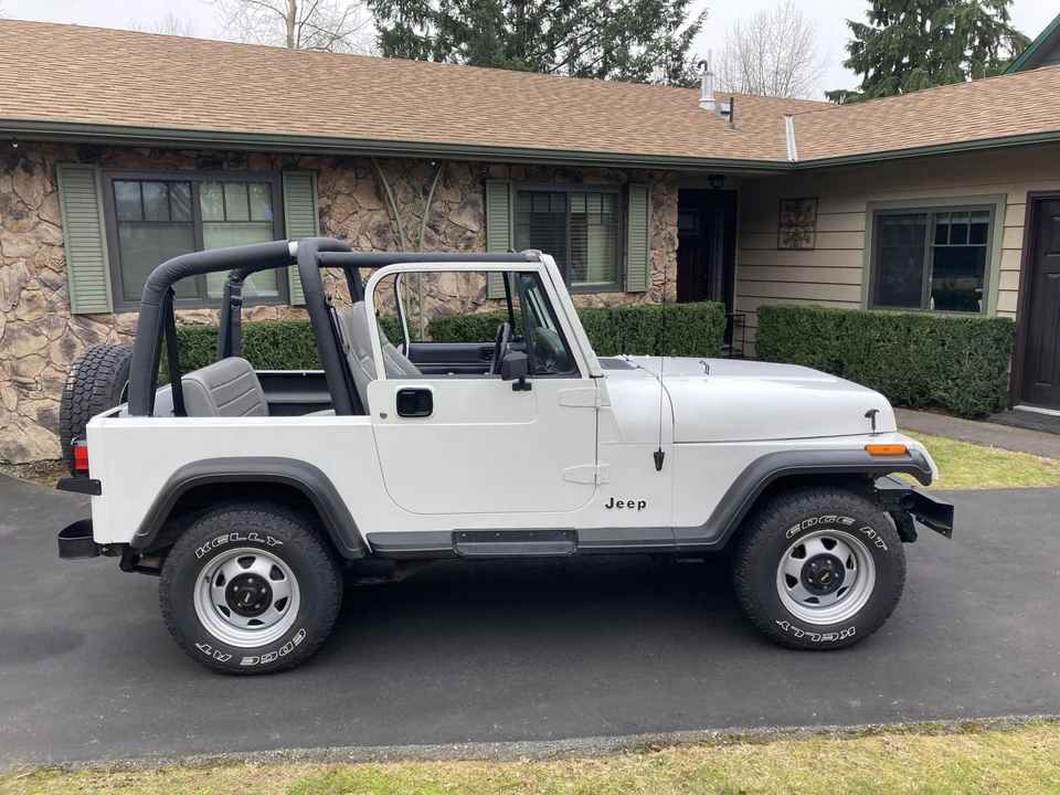 1992 Jeep YJ Wrangler - Image 17 of 31