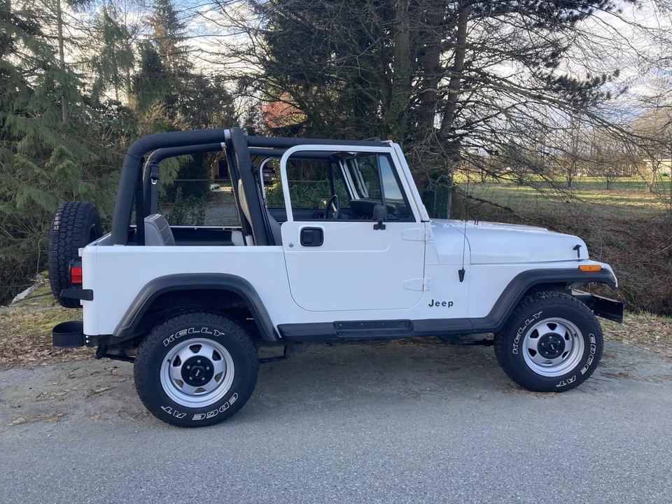 1992 Jeep YJ Wrangler - Image 7 of 31