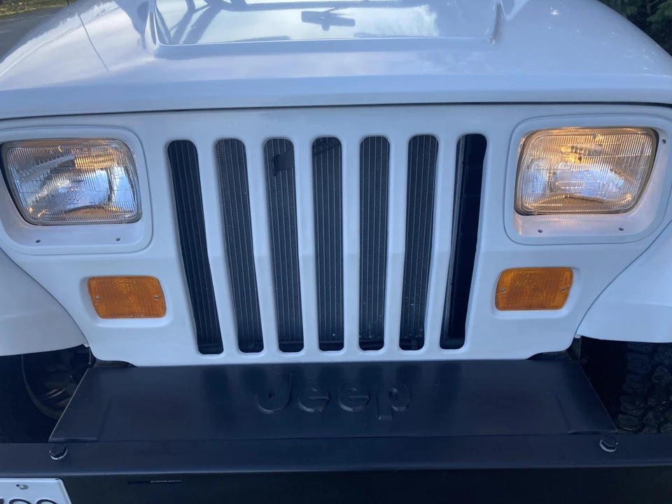 1992 Jeep YJ Wrangler - Image 26 of 31