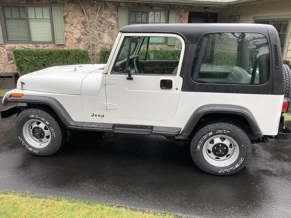 1992 Jeep YJ Wrangler - Image 18 of 31