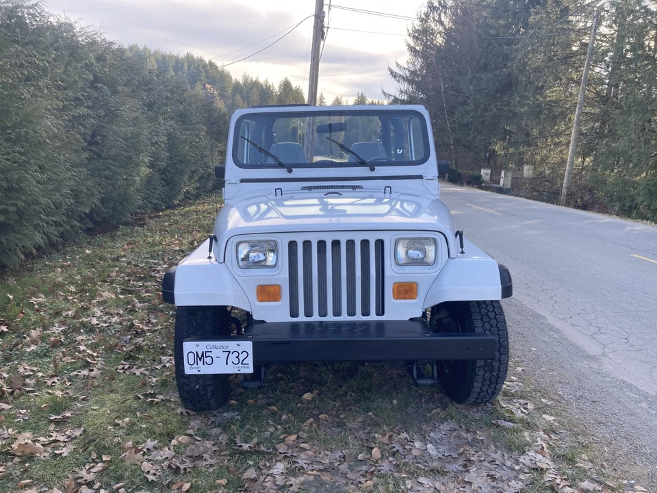 1992 Jeep YJ Wrangler - Image 9 of 31