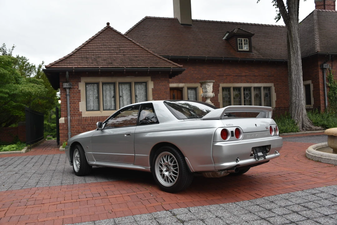 1993 Nissan R32 Skyline GT-R 8th Gen - Image 5 of 31